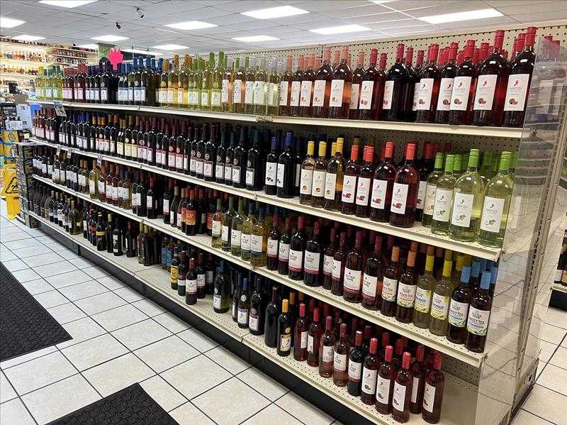 Stadium Liquor (Richy's) Kalamazoo, MI